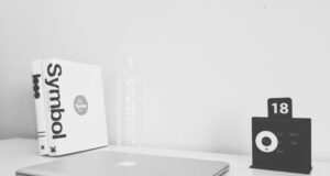 The Perfect Shoes and Bags to Pair With Spring Looks